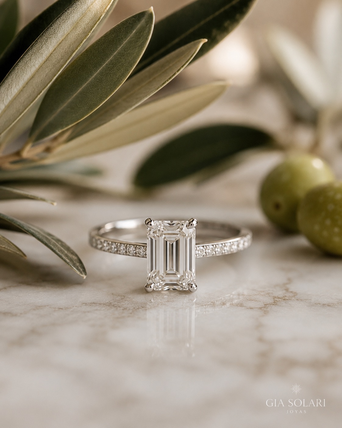 Solitario Esmeralda Pavé Platino, Corte esmeralda, Banda pavé, Platino